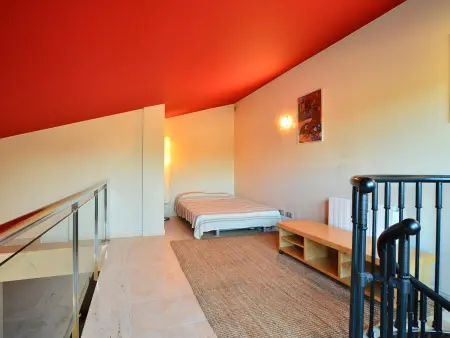 Duplex moderne avec piscine, terrasse et parking - Photo 18