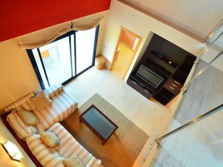 Duplex moderne avec piscine, terrasse et parking - Photo 19