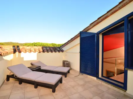 Duplex moderne avec piscine, terrasse et parking - Photo 21