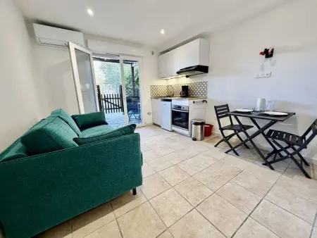 Studio Moderne à St-Florent avec Piscine, Appartement 2 personnes à Saint Florent - Photo 1