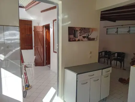 Appartement charmant à Le Gosier de 70 m² avec terrasse et jardin - Photo 8