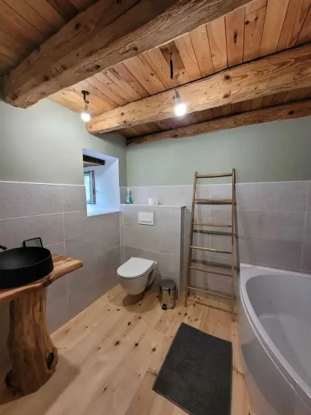 Maison charmante à Alleuze – 90 m² avec terrasse - Photo 11