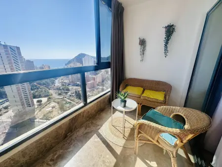 Appartement lumineux à Benidorm avec piscine et terrasse - Photo 2