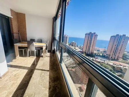 Appartement lumineux à Benidorm avec piscine et terrasse - Photo 3
