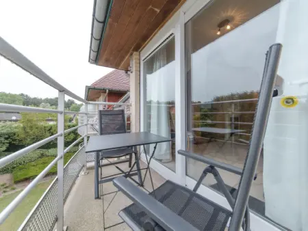 Zeeflat with parking and shared pool, Appartement 4 personnes à De Haan - Photo 6