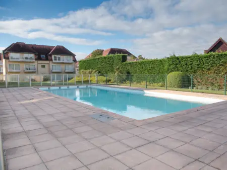 Zeeflat with parking and shared pool, Appartement 4 personnes à De Haan - Photo 12
