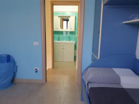 Schönes Reihenhaus, klimatisiert, Maison 8 personnes à Calasetta - Photo 13