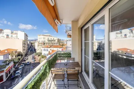 BB-1-POSTES, Charmant appartement climatisé 1 chambre/4 personnes - Antibes - Photo 61