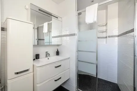 BB-1-POSTES, Charmant appartement climatisé 1 chambre/4 personnes - Antibes - Photo 64