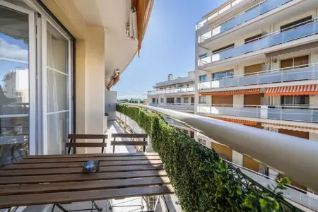 BB-1-POSTES, Charmant appartement climatisé 1 chambre/4 personnes - Antibes - Photo 72