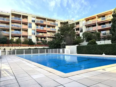 T2 Calme avec Parking Privé à Hyères, Appartement 3 personnes à Hyères - Photo 1