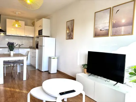 T2 Calme avec Parking Privé à Hyères, Appartement 3 personnes à Hyères - Photo 5