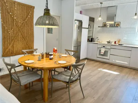 Maison 4 étages avec BBQ, jardin et chargeur électrique, à 10min plage sur la Costa Brava. - Photo 2