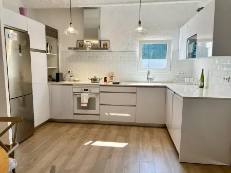Maison 4 étages avec BBQ, jardin et chargeur électrique, à 10min plage sur la Costa Brava. - Photo 5