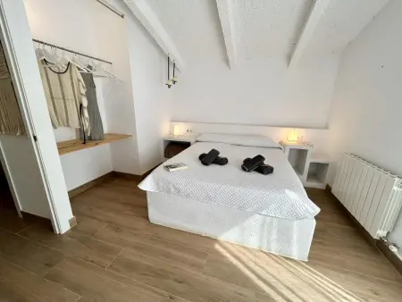Maison 4 étages avec BBQ, jardin et chargeur électrique, à 10min plage sur la Costa Brava. - Photo 11