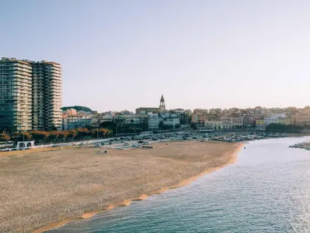Maison 4 étages avec BBQ, jardin et chargeur électrique, à 10min plage sur la Costa Brava. - Photo 22