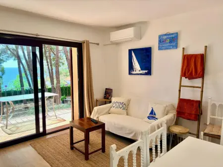 Appartement idéal, vue sur pinède et mer, proche plage - Photo 1