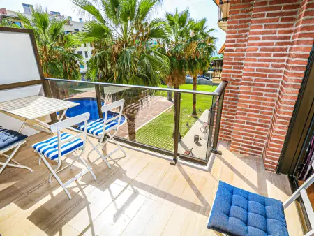 Bel appartement au bord de mer avec jardin et piscine proche Cambrils - Photo 5