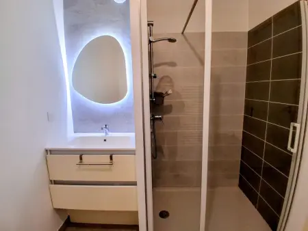 Appartement Climatisé 45m² avec Terrasse à Mèze, 4 pers - Photo 9