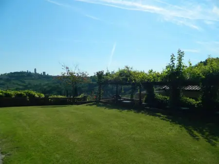 Villa mit privatem Pool in der Nähe von Gimignan - Photo 24
