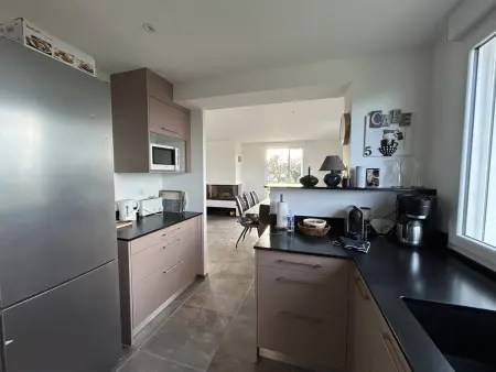 Maison rénovée, vue mer au loin, animaux OK, Maison 8 personnes à Pleumeur Bodou - Photo 11
