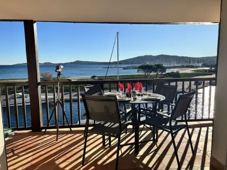 Appartement 3 pièces à Port Grimaud II avec vue sur mer et Wi-Fi - Photo 1