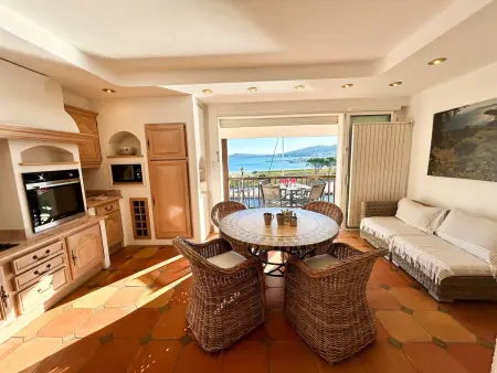Appartement 3 pièces à Port Grimaud II avec vue sur mer et Wi-Fi - Photo 3
