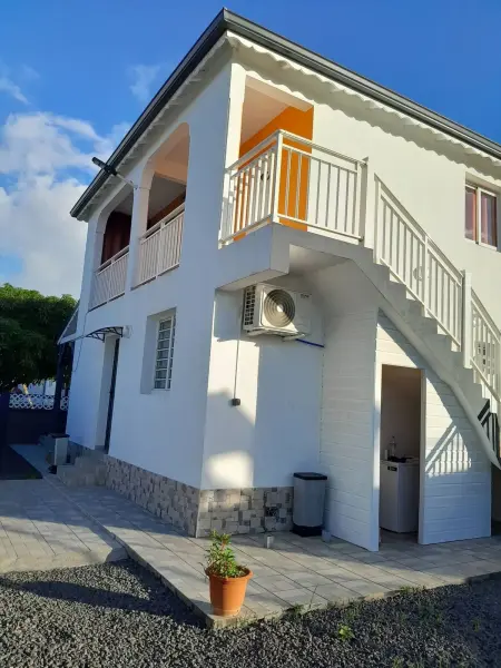 Charmante maison avec piscine partagée à Les Abymes - Photo 21