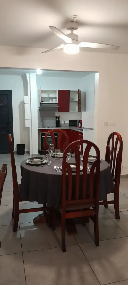 Charmante maison avec piscine partagée à Les Abymes - Photo 26