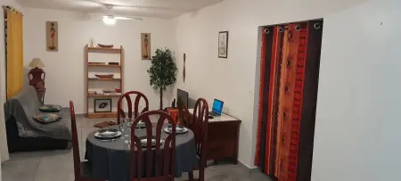 Charmante maison avec piscine partagée à Les Abymes - Photo 27