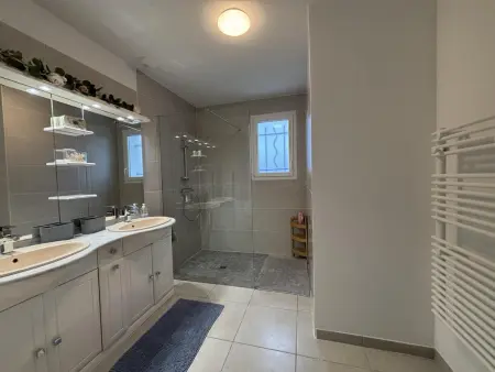 Gîte avec animaux, parking - 6 pers., Gite 6 personnes à Cusset - Photo 13