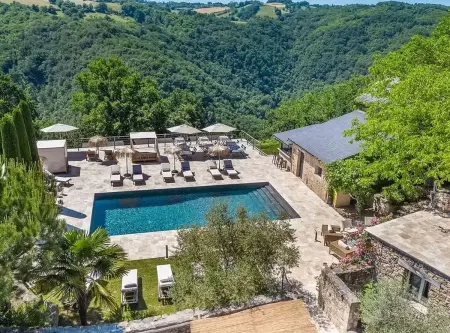 Maison spacieuse avec piscine à Maleville, Maison 7 personnes à Maleville - Photo 1