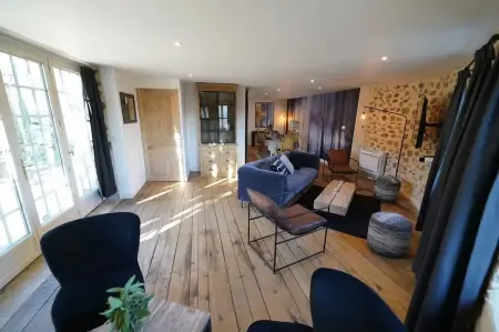 Maison spacieuse avec piscine à Maleville, Maison 7 personnes à Maleville - Photo 3