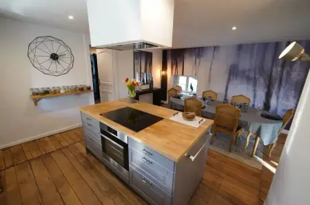 Maison spacieuse avec piscine à Maleville, Maison 7 personnes à Maleville - Photo 4