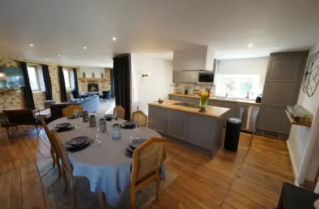 Maison spacieuse avec piscine à Maleville, Maison 7 personnes à Maleville - Photo 5