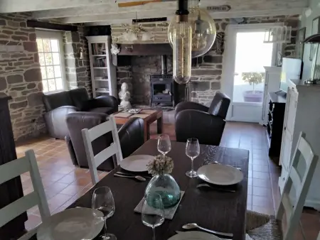 Bretonisches Ferienhaus in Meeresnähe mit Garten - Photo 16