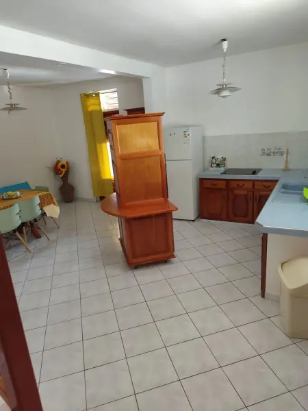 Appartement avec balcon à Le Gosier, 97 m², piscine - Photo 1