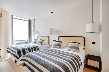 TD-38-ALBERT-1, Appartement Moderne - 2CH/8P - Place D'Italie - Photo 2