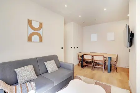 TD-38-ALBERT-1, Appartement Moderne - 2CH/8P - Place D'Italie - Photo 96