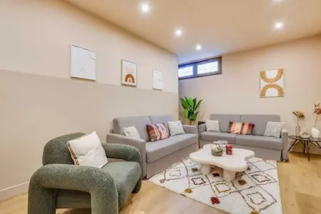 TD-38-ALBERT-2, Appartement spacieux - 2 chambres/10 pièces - Place d'Italie - Photo 2