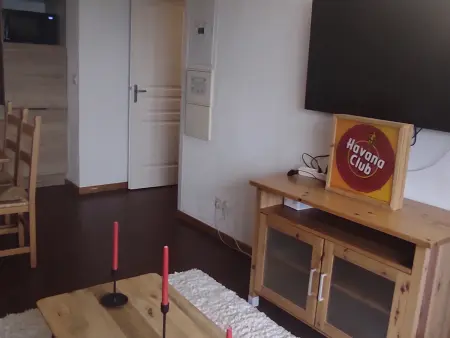 Appartement 6 personnes à Super Besse avec parking et piscine - Photo 10