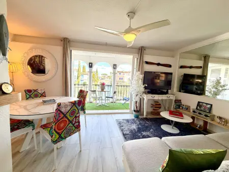 Appartement lumineux avec loggia, wifi - Port Grimaud - Photo 2