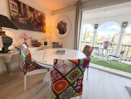 Appartement lumineux avec loggia, wifi - Port Grimaud - Photo 5