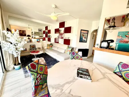 Appartement lumineux avec loggia, wifi - Port Grimaud - Photo 7