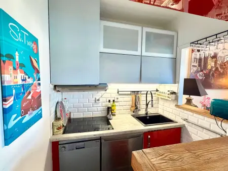 Appartement lumineux avec loggia, wifi - Port Grimaud - Photo 8