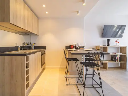 Élégant Appartement Moderne à Reims avec Climatisation - Photo 1