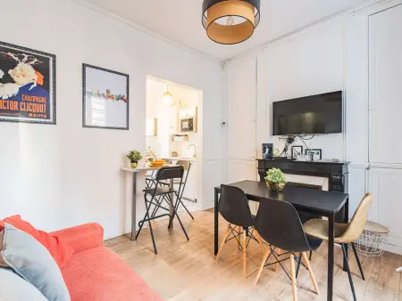 Appartement Lumière Hypercentre avec Wi-Fi à Reims - Photo 1