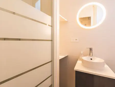 Appartement Lumière Hypercentre avec Wi-Fi à Reims - Photo 7