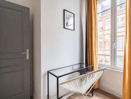 Appartement Lumière Hypercentre avec Wi-Fi à Reims - Photo 10