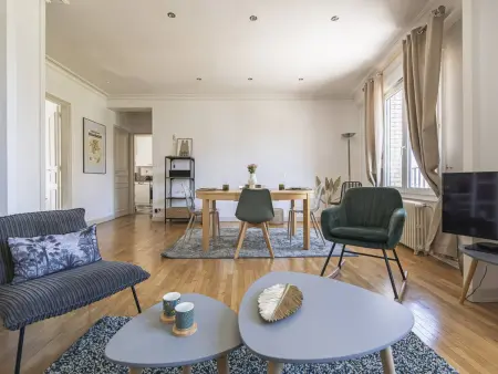 Duplex Élégant au Cœur de Reims - 2 Chambres, Appartement 4 personnes à Reims - Photo 1